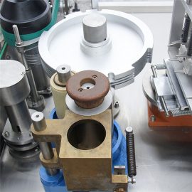 Detalls de la màquina d’etiquetatge de cola humida automàtica